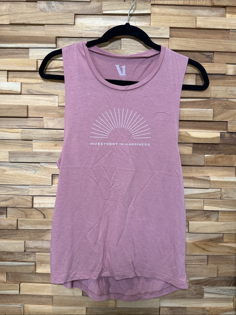 Vuori Mauve Graphic Muscle Tank - Investment in Happiness